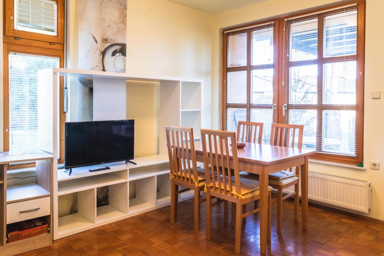 Relax Apartment In Banovci Veržej Εξωτερικό φωτογραφία